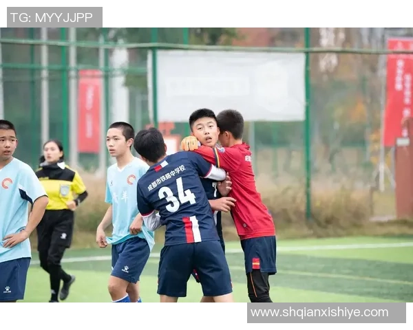 成都业余足球明星盘点谁是草根球场上的闪耀之星